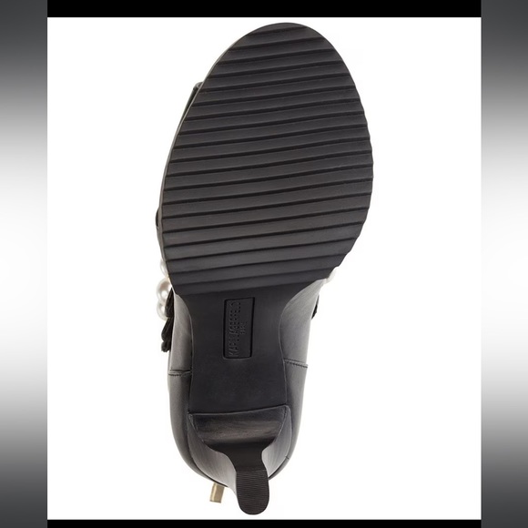 🔥🔥🔥KARL LAGERFIELD Paris! Brayden Leather Pearl Embellished Booties🔥🔥🔥NWOT - Picture 5 of 6